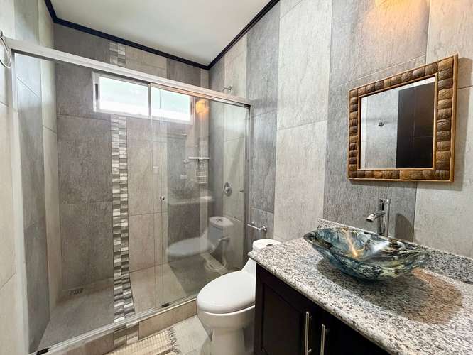 Casa en condominio en venta Santo Domingo, Heredia
