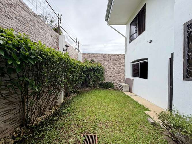 Casa en condominio en venta Santo Domingo, Heredia