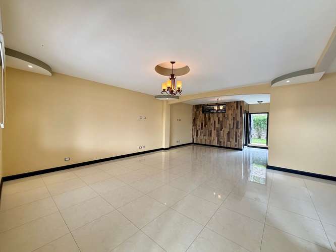 Casa en condominio en venta Santo Domingo, Heredia