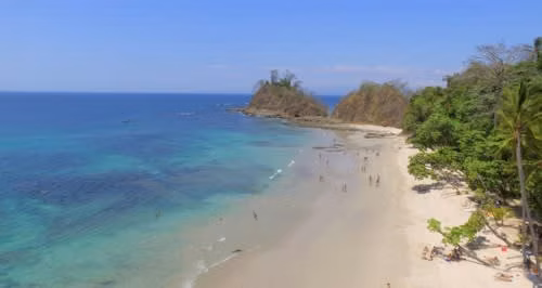 Punta Leona  Se vende casa arriba de playa Blanca 3 Dor- Piscina
