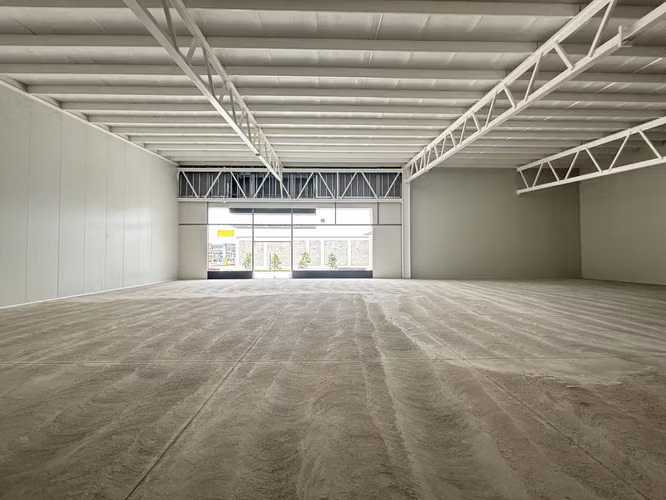 Locales comerciales Santa Ana Piedades 500m2