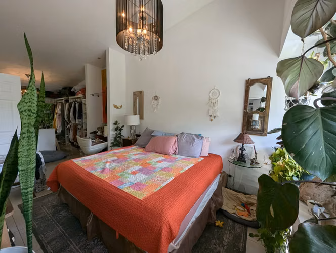 EN VENTA -  HERMOSA CASA  EN CONDOMINIO- BRASIL SANTA ANA - Imagen 13