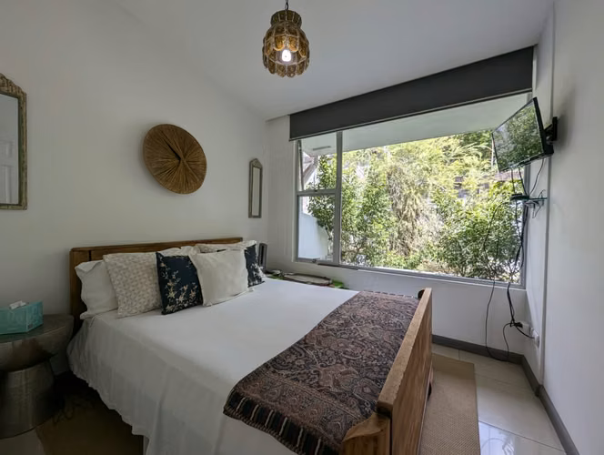 EN VENTA -  HERMOSA CASA  EN CONDOMINIO- BRASIL SANTA ANA - Imagen 18