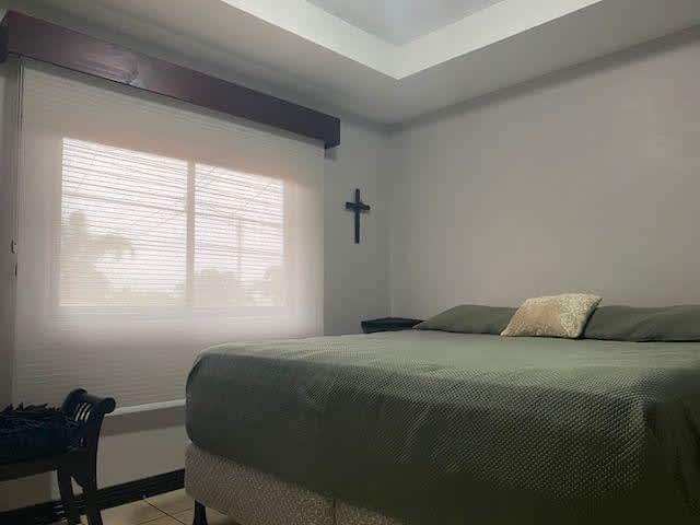 VENDO CASA EN CONDOMINIO SAN ANTONIO DE DESAMPARADOS