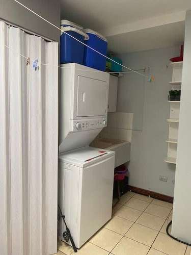 VENDO CASA EN CONDOMINIO SAN ANTONIO DE DESAMPARADOS