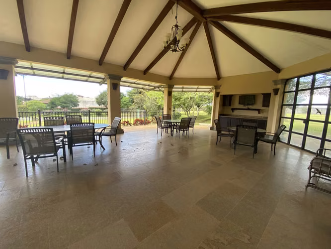 Se vende Condominio El Olivar, Colinas de Montealegre