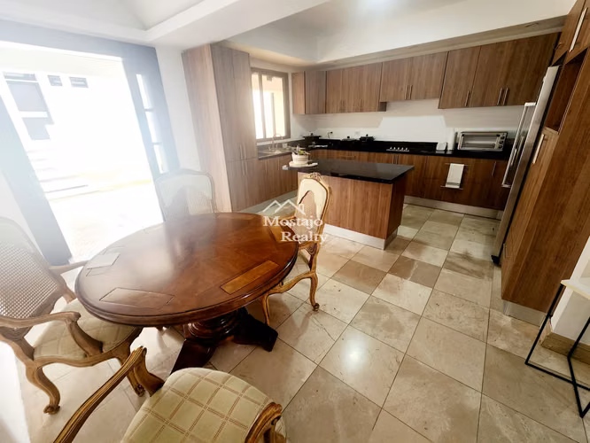 Venta de Casa Independiente en una Planta en Rohrmoser, Impecable