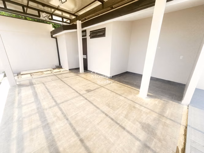 Venta de Casa Independiente en una Planta en Rohrmoser, Impecable