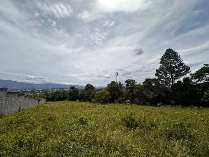 EN VENTA -  LOTE  CON VISTAS PANORAMICAS  – GUACHIPELIN de ESCAZU - Imagen 7