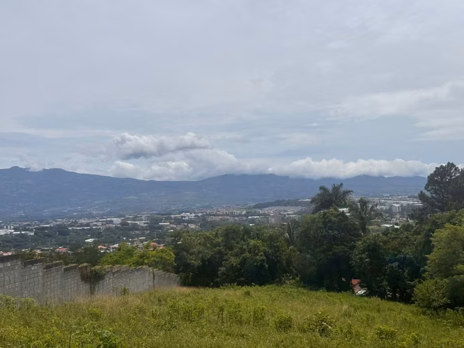 EN VENTA -  LOTE  CON VISTAS PANORAMICAS  – GUACHIPELIN de ESCAZU - Imagen 9