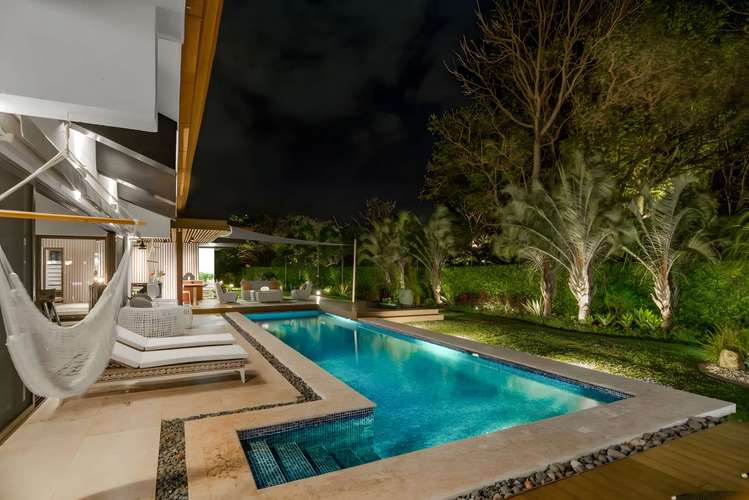 Residencia De Lujo para la Venta en Santa Ana