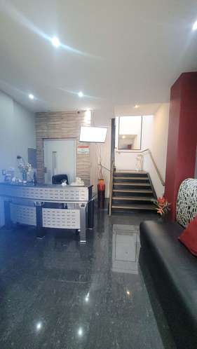 Venta de Edificio en Heredia Centro, con 15 locales Y 1 Apartamento - Imagen 2