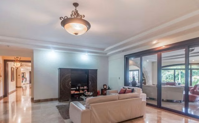 ESCAZU RESIDENCIA 2500 m2 CONST , 10476 m2 TERRENO $ 7.5 millones ALQ 35 mil dls mes - Imagen 13