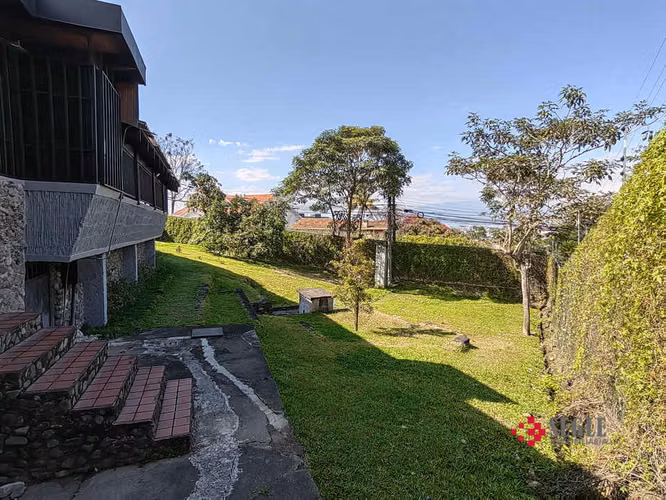 Venta de casa de un nivel en Escazú, San Rafael. - Imagen 4