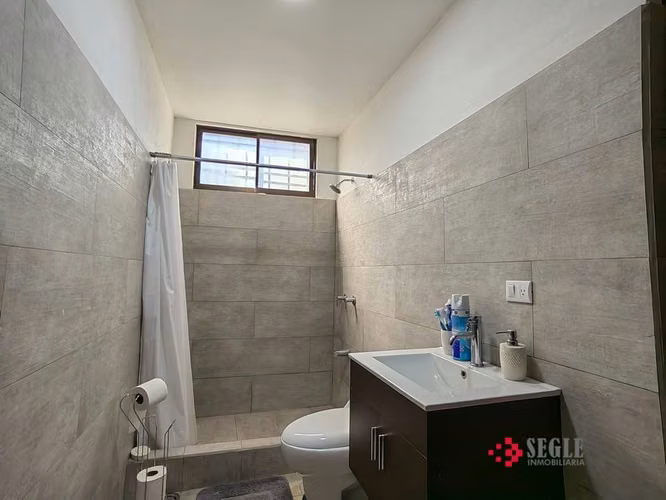 Venta de casa de un nivel en Escazú, San Rafael. - Imagen 13