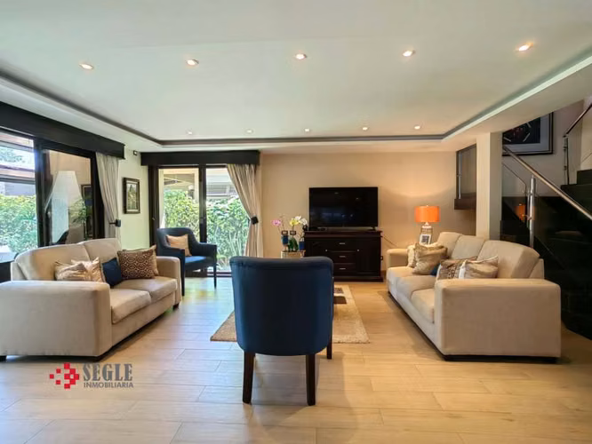 Venta de casa en La Ribera de Belén, Heredia.