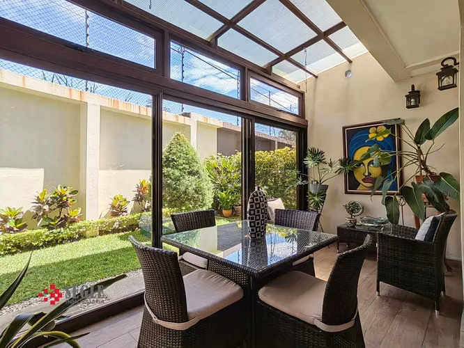 Venta de casa en La Ribera de Belén, Heredia.