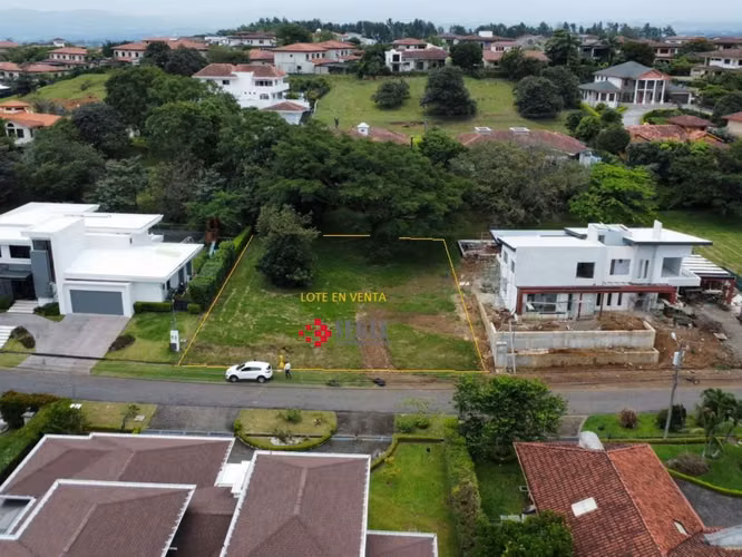 Venta de lote en La Guacima, Hacienda Los Reyes.