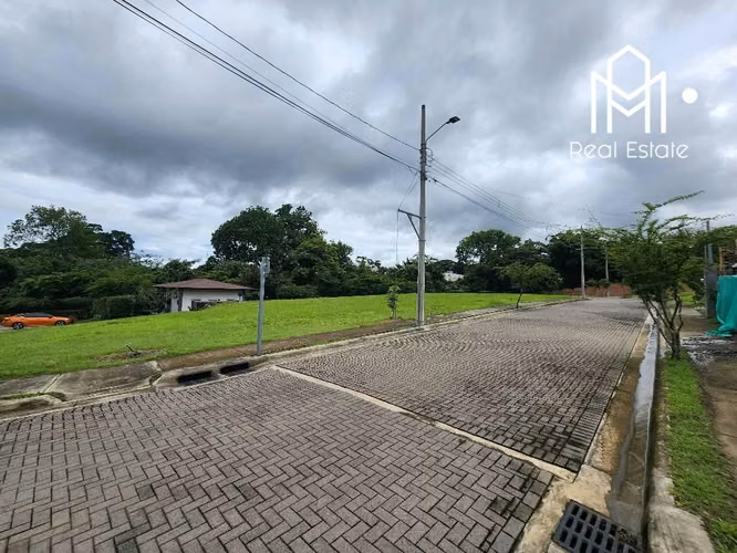 Lotes De Oportunidad en la Guácima - Condominio Valle Verde