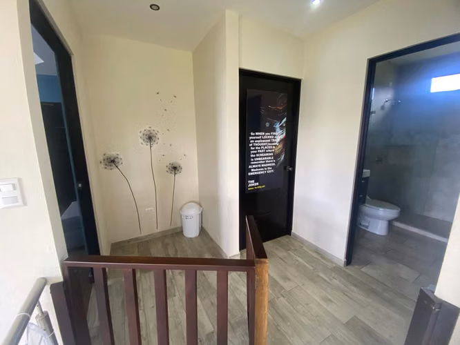Se vende Casa con apartamento en Condominio en Fraijanes, Alajuela.