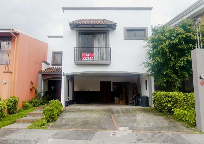 Casa en Condominio Granadilla Curridabat. 5 habitaciones