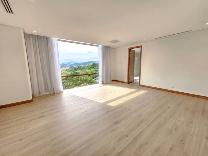 Argento Escazú. Apartamento