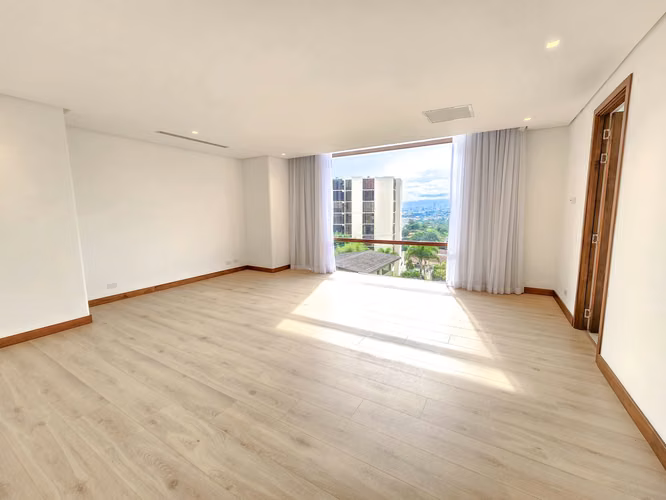 Argento Escazú. Apartamento