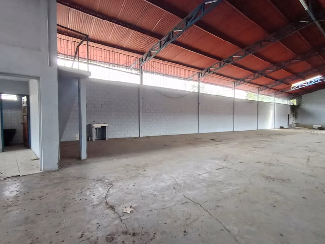 BODEGAS EN LIMON, POCOCI EN ALQUILER