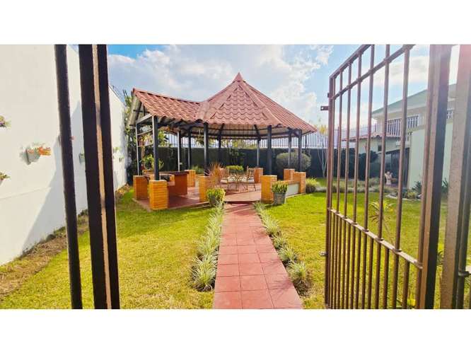 Casa para la venta en Guayabos de Curridabat - Imagen 8