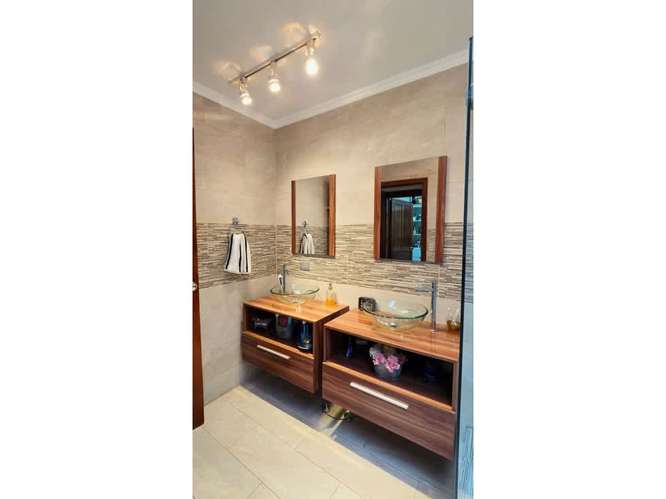 Casa para la venta en Guayabos de Curridabat - Imagen 12