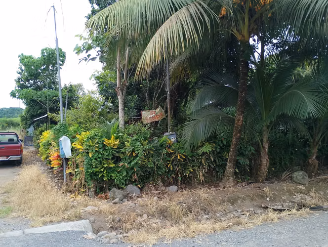 Lote con casa en Guácimo