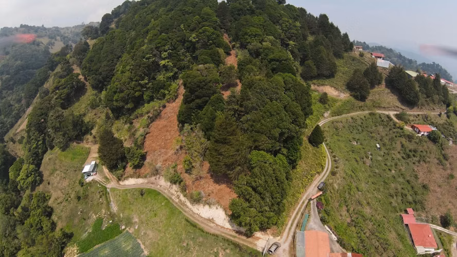 Terreno en Venta con Vista a la Montaña en La Luchita, Dota ID 21355 - Imagen 2
