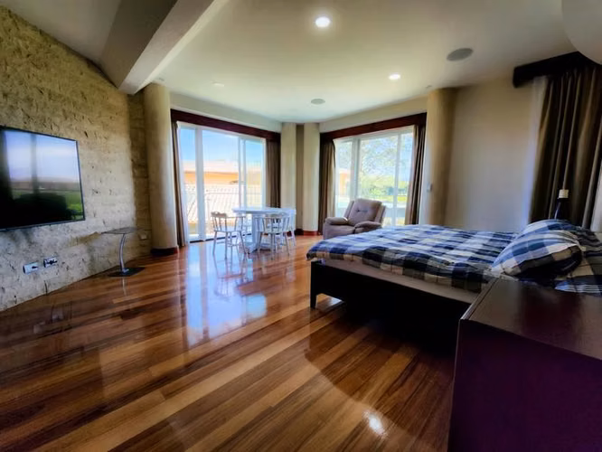 Casa de Lujo, Venta en Curridabat, Cond. Colinas de Montealegre ID20148