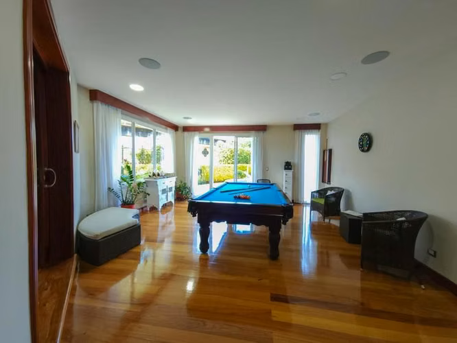 Casa de Lujo, Venta en Curridabat, Cond. Colinas de Montealegre ID20148