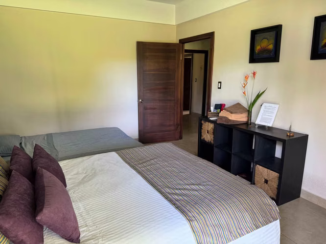 Se VENDE CASA AMOBLADA en Valle Azul, San Ramón de Alajuela
