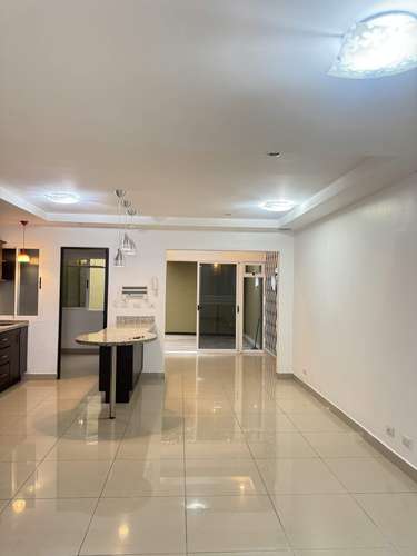 SE VENDE CASA EN MONSERRAT CONCEPCIÓN DE TRES RIOS