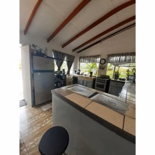 VENTA DE QUINTA, PUNTARENAS, CALDERA, BARRIO VILLA NUEVA - Imagen 5