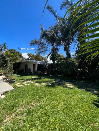 VENTA DE CASA EN LAURELES, ESCAZU