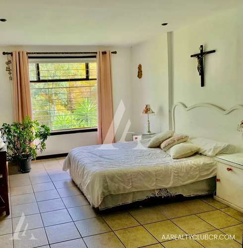 Casa Amplia Una Planta|Uso Suelo Mixto|Hacienda Vieja, Curridabat - Imagen 2