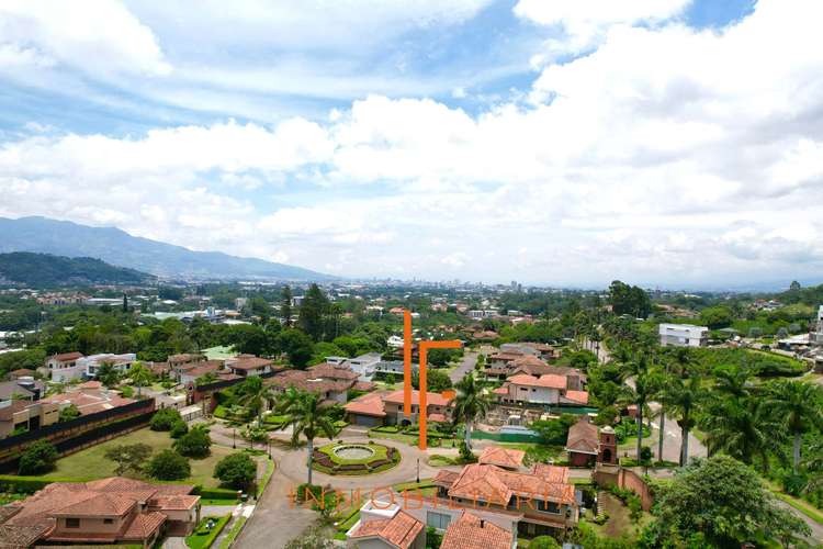 Amplio Lote de 950 m2 en Condominio de Lujo y la mejor Zona del Este - Imagen 7