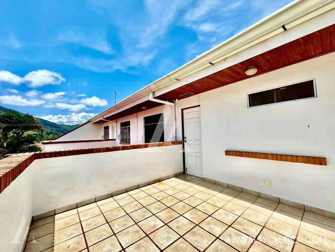 Dos Casas, Una Gran Oportunidad | Inversión Inteligente en Residencial La Antigua - Imagen 4