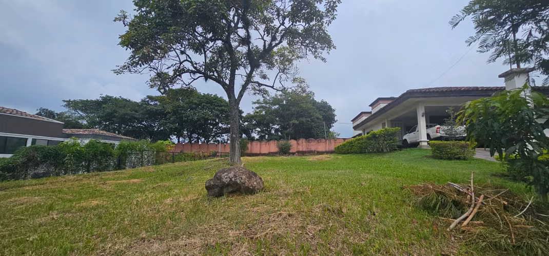 Lote en Venta en La Guácima 646 m² en Condominio - Imagen 2
