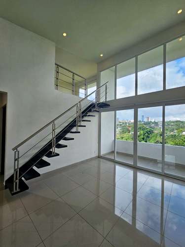 Condominio de 3 habitaciones con vistas