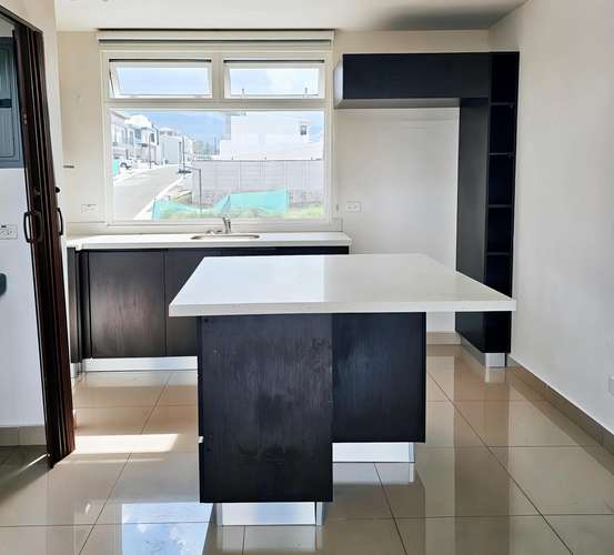 Condominio de 3 habitaciones con vistas