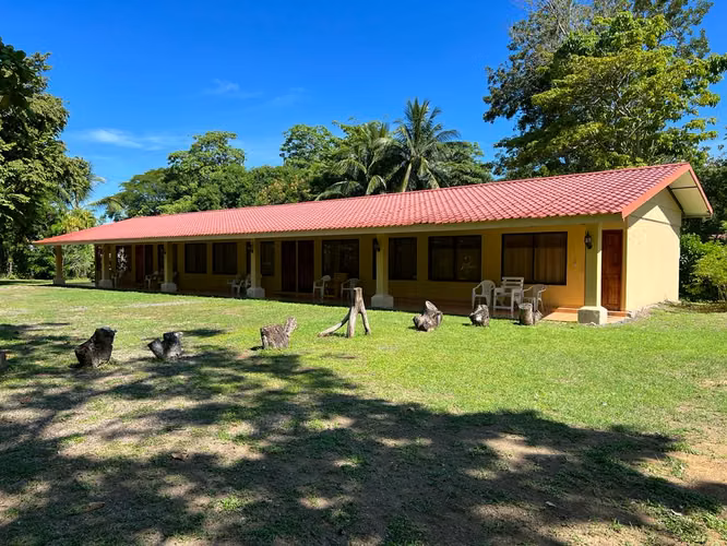 Venta para inversión o disfrute familiar en Garabito, 150m de la playa - Imagen 16