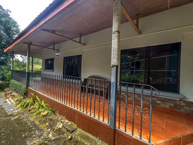 SE VENDE CASA EN VILLAS ADRIANA SAN MATEO ALAJUELA - Imagen 12