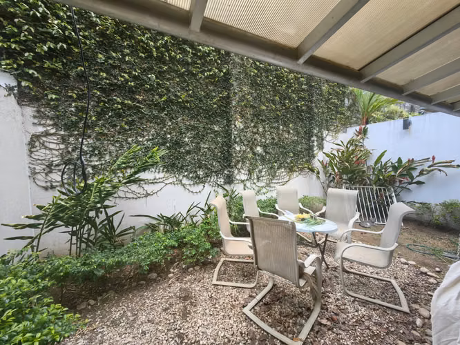 Venta de Casa Moderna en Condominio Privado en Piedades de Santa Ana - Imagen 3