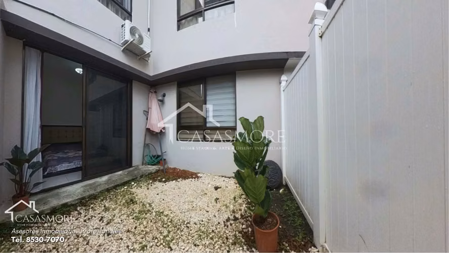 VENTA APARTAMENTO CONDOMINIO FRANCISCO DE HEREDIA 1ER NIVEL CON PATIO