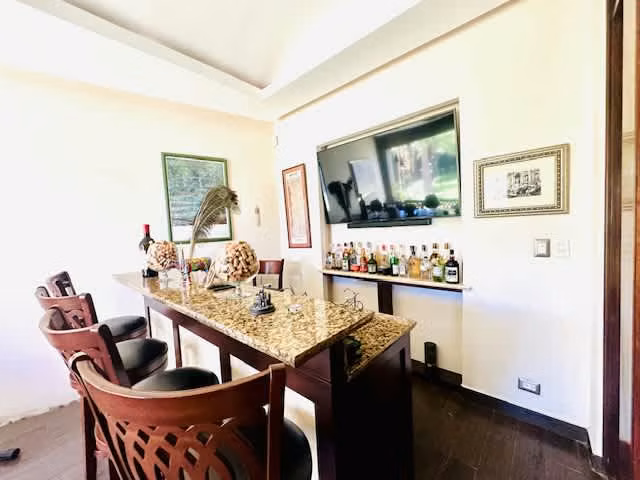 ¡Exquisita Casa Colonial en Venta: Una Obra de Arte para Vivir! - Imagen 12