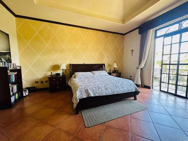 ¡Exquisita Casa Colonial en Venta: Una Obra de Arte para Vivir! - Imagen 16